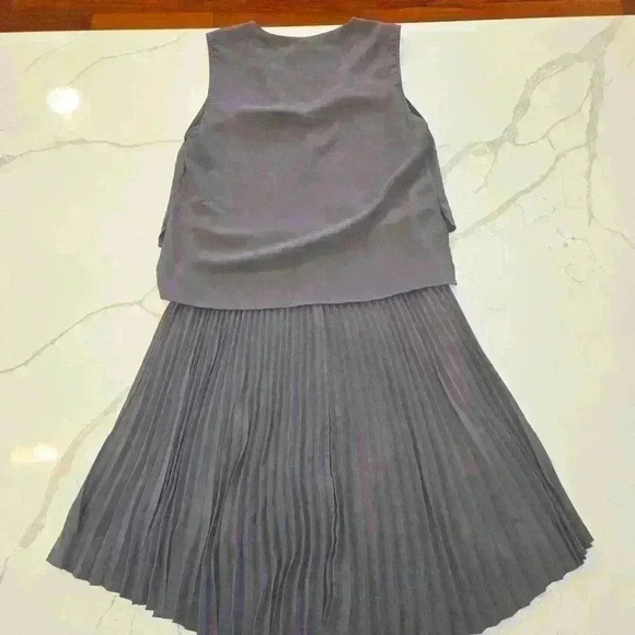 All Saints Taya Sleeveless V-Neck Pleated Dress Gray Womens Size 2 - Picture 6 of 9